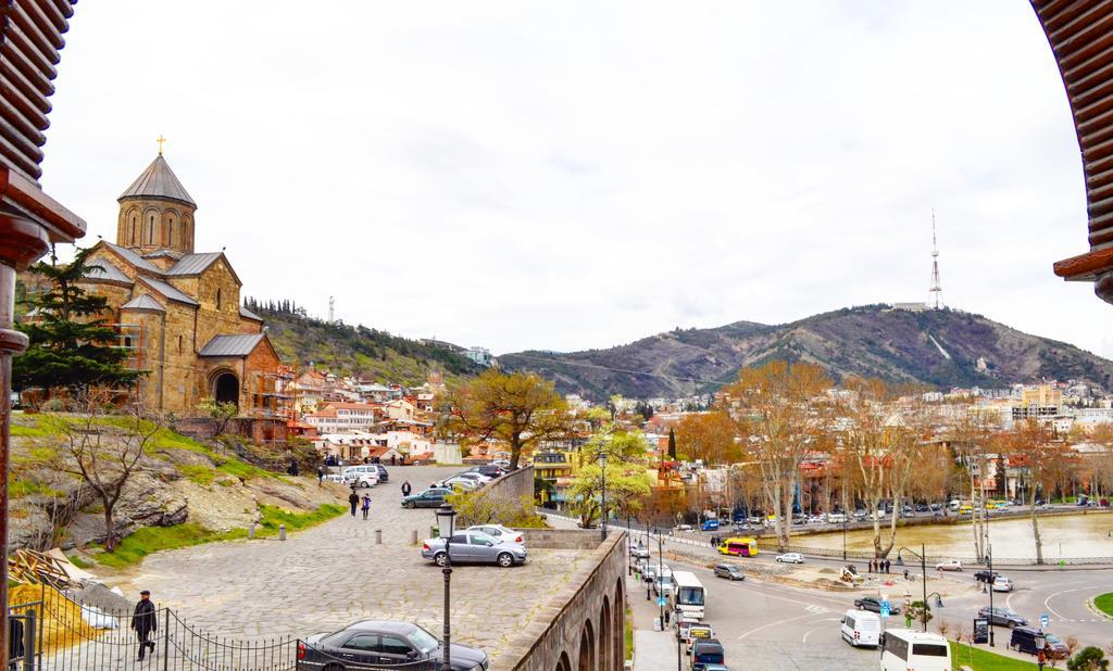 Tiflis Metekhi Hotel Buitenkant foto